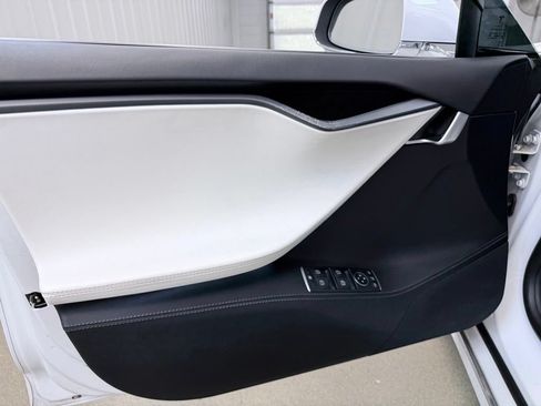 Used 2020 Tesla Model S Performance AWD/4WD image 8