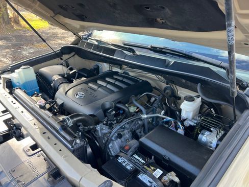 Used 2019 Toyota Tundra SR5 w/ SR5 Upgrade Package image 42