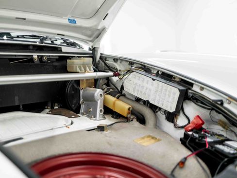 Used 1987 Porsche 911 Carrera RWD image 73