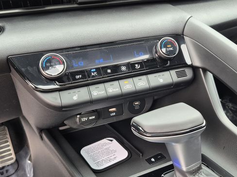 New 2026 Hyundai Elantra SEL Sport FWD image 25