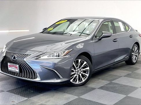 Used 2019 Lexus ES 300h w/ Premium Package FWD image 10