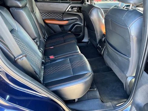 Used 2022 Mitsubishi Outlander SEL image 14