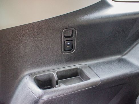 Used 2020 Chevrolet Traverse LT FWD image 32
