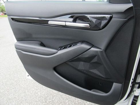 Used 2024 Kia Seltos S FWD image 18