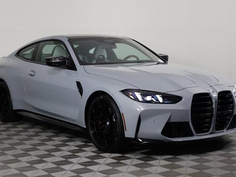 Used 2026 BMW M4 Competition RWD image 3