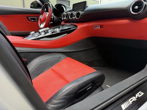 Used 2018 Mercedes-Benz AMG GT C image 30