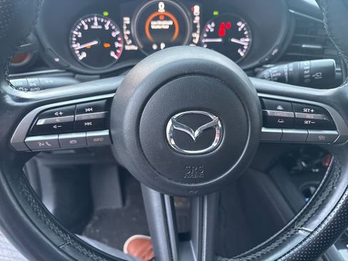 Used 2021 MAZDA CX-30 FWD 2.5 S w/ Select Package image 2