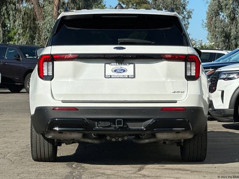 Certified 2025 Ford Explorer ST-Line w/ ST-Line Street Pack AWD/4WD image 5