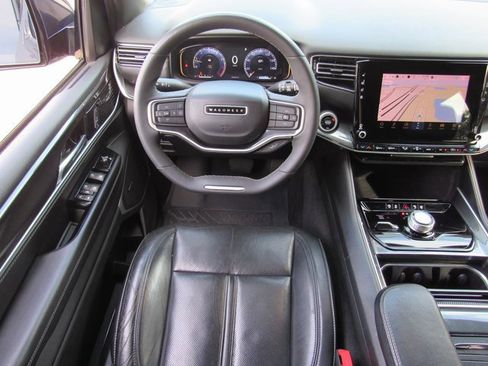 Used 2022 Jeep Wagoneer Series I image 13