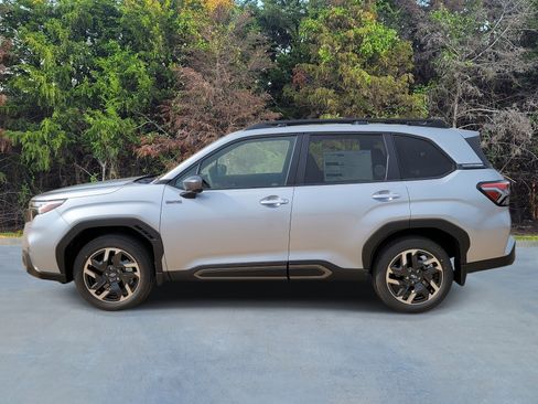 New 2025 Subaru Forester Limited image 21