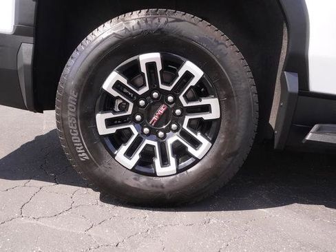 Used 2026 GMC Sierra EV Elevation AWD/4WD image 38