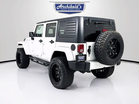 Used 2016 Jeep Wrangler Unlimited Sahara w/ Connectivity Group AWD/4WD image 6