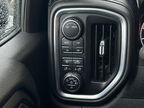 Used 2020 Chevrolet Silverado 1500 LT Trail Boss image 24