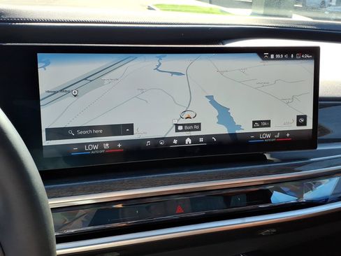 Used 2026 BMW 740i xDrive AWD/4WD image 19