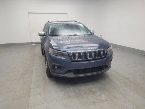 Used 2019 Jeep Cherokee Latitude w/ Popular Appearance Group image 14