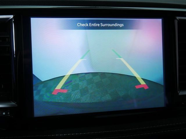 Certified 2025 Chrysler Pacifica Limited FWD image 34
