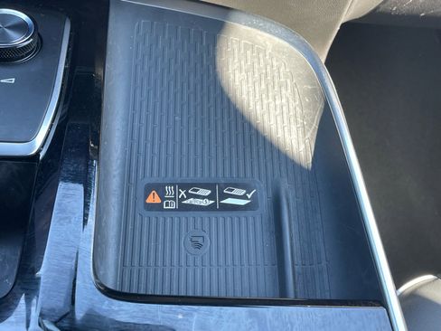 Used 2025 Buick Enclave Preferred image 12