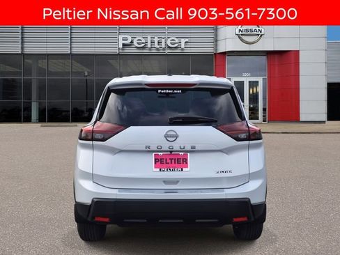 New 2026 Nissan Rogue SV image 4