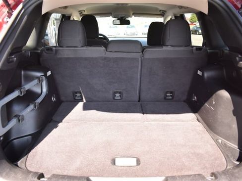 Used 2015 Jeep Cherokee Latitude w/ Cold Weather Group AWD/4WD image 37