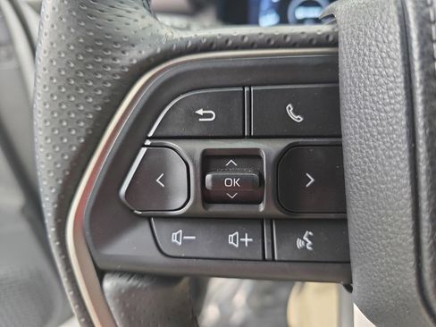 Used 2025 Toyota 4Runner TRD Off-Road AWD/4WD image 37