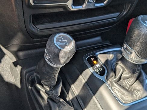 Certified 2022 Jeep Wrangler Unlimited Sport w/ Sun And Sound Package image 22