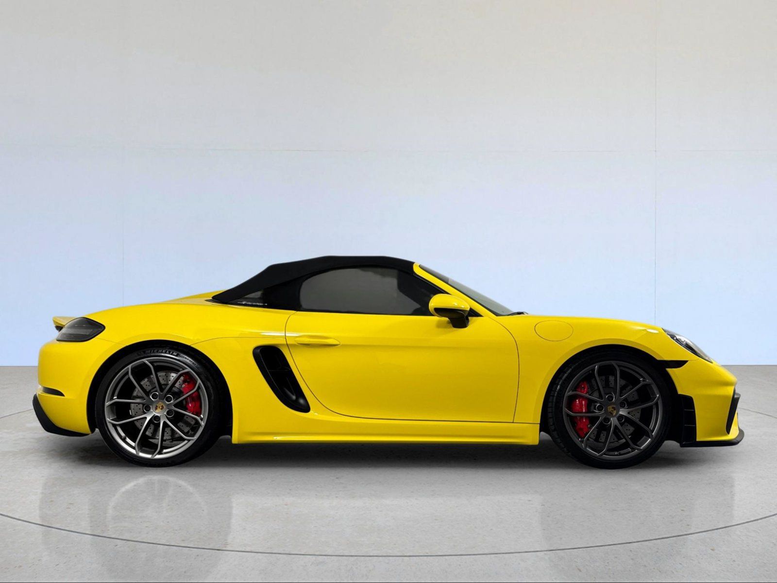 Certified 2022 Porsche 718 Boxster Spyder RWD image 8