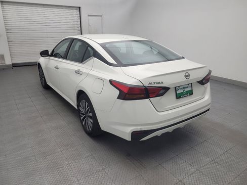 Used 2025 Nissan Altima 2.5 SV FWD image 5