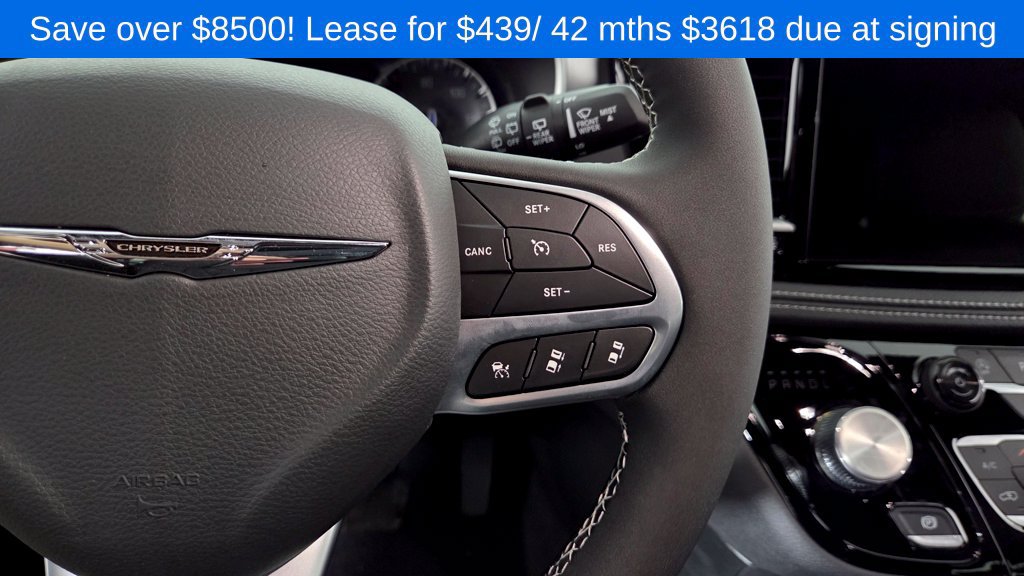 New 2026 Chrysler Pacifica Select FWD image 18