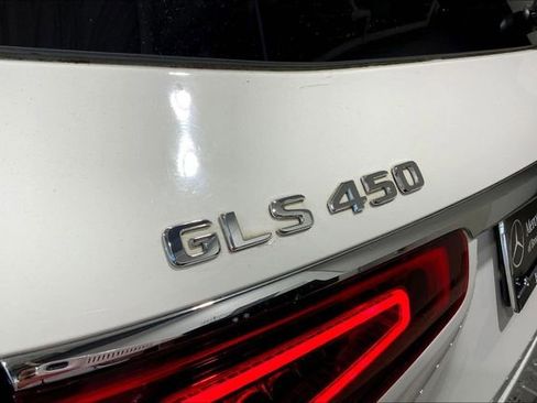 Certified 2022 Mercedes-Benz GLS 450 4MATIC image 31