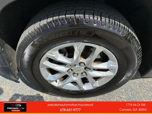 Used 2019 Chevrolet Traverse LT FWD image 18