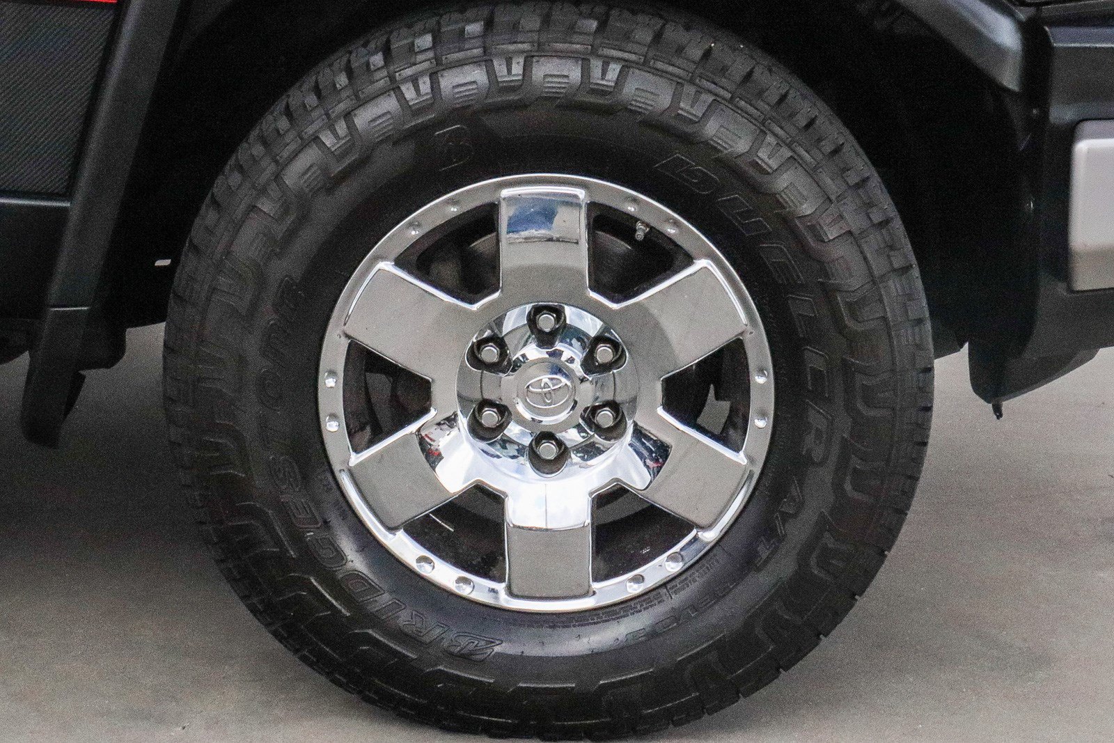 Used 2009 Toyota FJ Cruiser 2WD w/ Upgrade Pkg 2 image 11