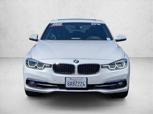 Used 2016 BMW 328i Sedan RWD image 2