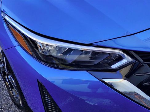 Used 2025 Nissan Sentra SV image 2