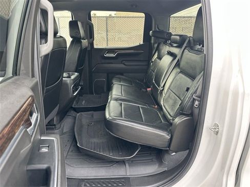 Used 2023 GMC Sierra 1500 Elevation image 24