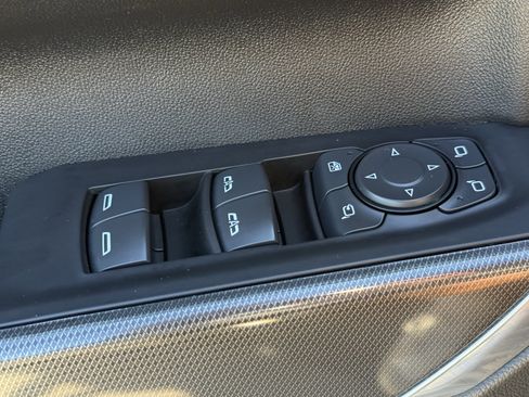 Used 2021 GMC Sierra 1500 AT4 w/ AT4 Value Package image 24