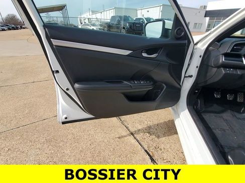 Used 2020 Honda Civic Sport image 21