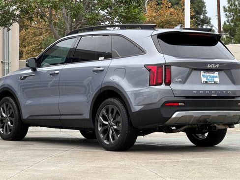 Used 2022 Kia Sorento X-Line EX image 3