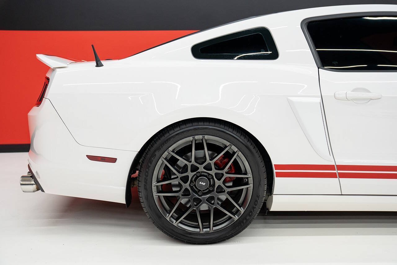Used 2013 Ford Mustang Shelby GT500 RWD image 45