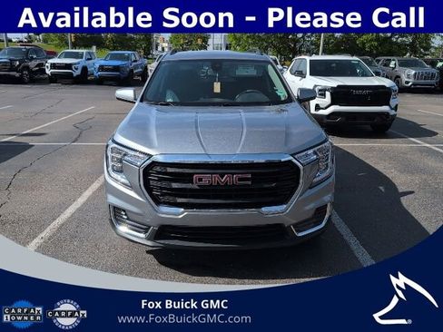 Certified 2023 GMC Terrain SLE w/ Driver Convenience Package FWD image 2
