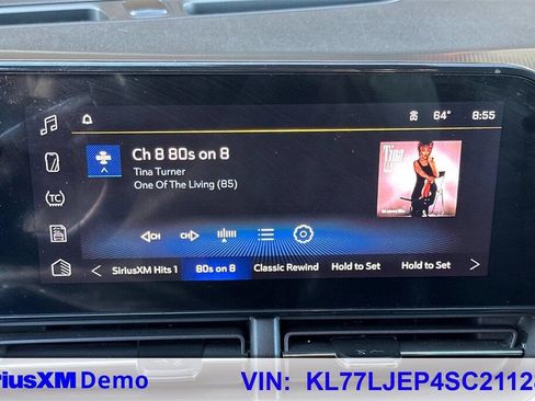 Used 2025 Chevrolet Trax RS w/ Driver Confidence Package image 30