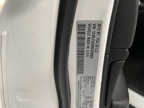 Used 2021 Jeep Grand Cherokee Freedom Edition image 29