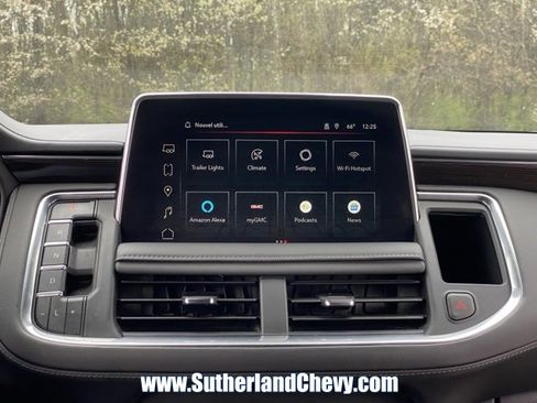 Used 2024 GMC Yukon XL SLE image 26