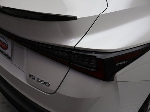 Used 2024 Lexus IS 300 w/ Comfort Package RWD image 9