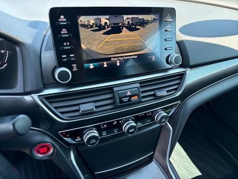 Used 2018 Honda Accord Sport image 19