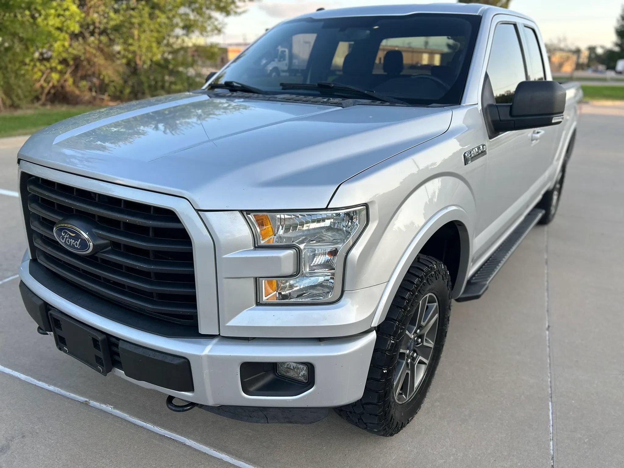 Used 2015 Ford F150 XLT w/ Equipment Group 301A Mid AWD/4WD image 2