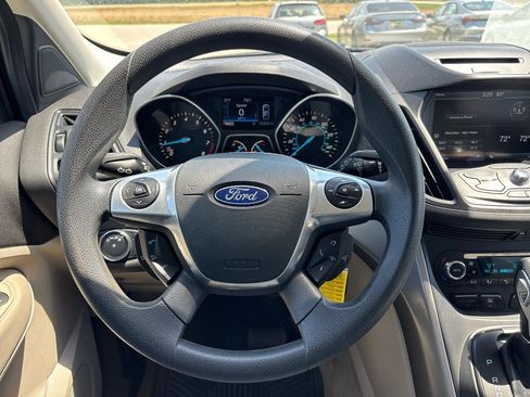 Used 2014 Ford Escape SE w/ Equipment Group 201A FWD image 13