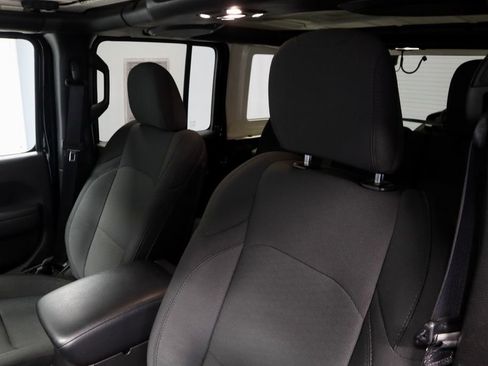 Used 2022 Jeep Wrangler Unlimited Sport AWD/4WD image 26