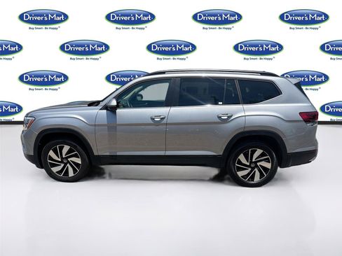 Used 2025 Volkswagen Atlas SE FWD image 4