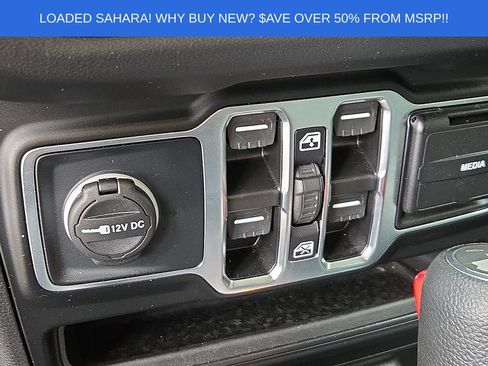 Used 2025 Jeep Wrangler Unlimited Sahara w/ Safety Group AWD/4WD image 22