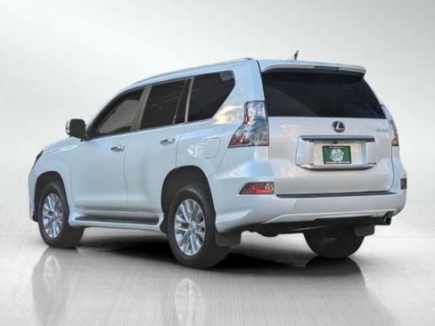 Used 2022 Lexus GX 460 image 6